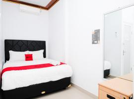 RedDoorz Syariah Near Stasiun Wates，位于Wates的酒店