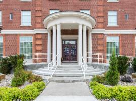 The Champlain Waterfront Hotel, an Ascend Collection Hotel，位于奥里利亚的酒店