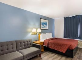 Rodeway Inn & Suites Sidney Historic Downtown I-80，位于悉尼的酒店