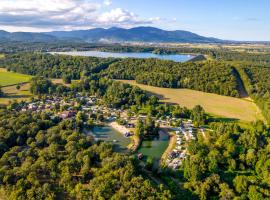 Camping Alsace Les Castors，位于伯恩霍普勒豪特的酒店