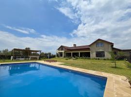Kipepeo Villa，位于奈瓦沙的带泳池的酒店