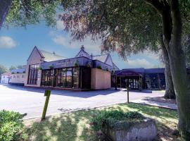 Pitbauchlie House Hotel - Sure Hotel Collection by Best Western，位于邓弗姆林的酒店