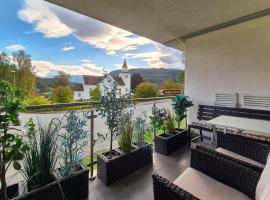 Awesome Apartment In Ulvik With House Sea View，位于于尔维克的酒店