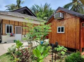 Modernong Bahay Kubo na may gitnang mainit at malamig na shower，位于Minglanilla的酒店