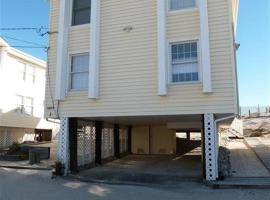 Holgate Ocean Front Duplex 2Nd Fl 14018，位于Holgate的酒店