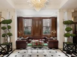 红色康乃馨切斯特菲尔德梅菲尔酒店