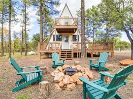 Rim Country Retreat A-Frame Cabin with Large Deck，位于Heber的酒店