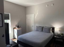 Boutique Hotel Room 1，位于Northport的酒店