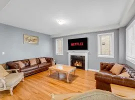 Bright and Stylish Family Home Near Niagara Falls