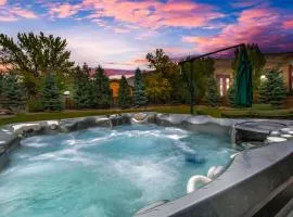 Mountain Lodge Oasis w Hot Tub-Rio Grande Trail