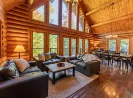 Private A-Frame Log Cabin near Tremblant With Hot tub Game Room