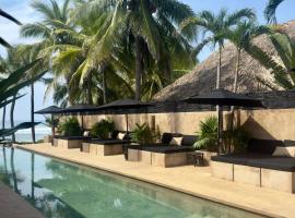 The Casa Saint George Hotel，位于特隆戈内斯的酒店