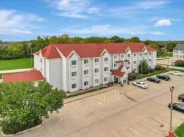 Ramada Limited by Wyndham, Bloomington I-55 & I-74 IL