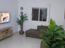 Maison de cèdre，位于艾兹鲁的酒店