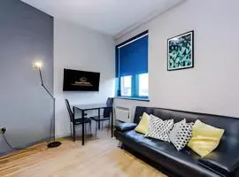 1 Bedroom Apartment in Wigan Town Centre With Free Parking, by Short Term Digs Short Lets & Serviced Accommodation