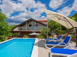 Family friendly house with a swimming pool Grab, Zagora - 15208，位于Grab的酒店