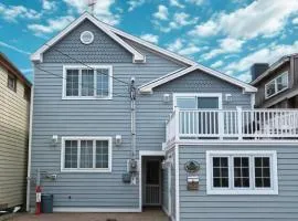 Escape To Yacht - Upstairs Apartment