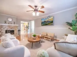 #Marbella Lane - Charming 4BR Bungalo for Relaxing Retreat