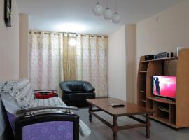 2 bedroom apartment in Atlit, Haifa district，位于Atlit多尔哈博尼姆海滩附近的酒店