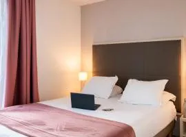 塞祖尔阿菲尔冈克洛斯宝姆阿酒店