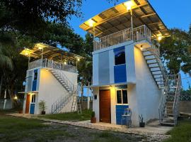 Arzel's Tiny House，位于Mangatarem的小屋