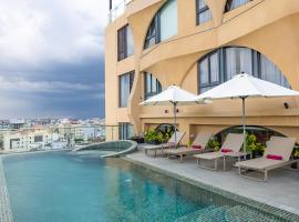 The IRIS SIGNATURE HOTEL AND SPA，位于芹苴的酒店