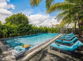 JM Hoi An Beach Hotel - Free Shuttle Car To Old Town，位于会安的酒店