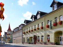 埃库斯酒店，位于艾斯特维达的酒店