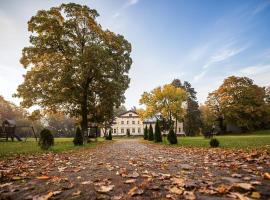 Palac Kursko Agroturystik，位于Kursko的酒店