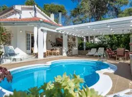 Holiday Home Maya by Interhome