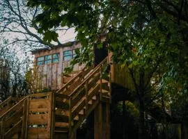 The Treehouse Hideaway
