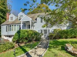 2 Mi to NYC Train WFH-Friendly Greenwich Apt!