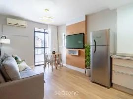 Acomodações completas em prédio com piscina e academia no Centro de Florianópolis - LINs