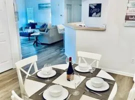 Coastal Condo with pool, minutes from beach