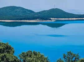 Pandion Luxury Boutique Hotel & Suites with Spa