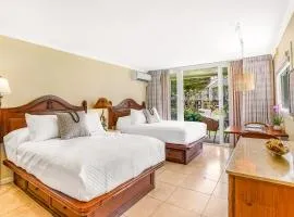 Islander on the Beach 172