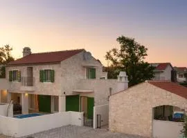 Awesome Home In Privlaka