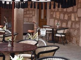 卡萨马德罗精品酒店，位于莫雷利亚的精品酒店