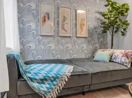 Downtown Vista - 5 mins to Water - Pet