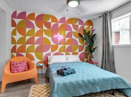 Happy Haven- 5 mins to St Lawrence College-Water，位于康沃尔的酒店