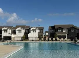 Spacious 4BR Oasis - Pool - Patio - 8 Min to Kalahari