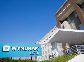 Wyndham Santiago Aeropuerto,位于圣地亚哥的酒店