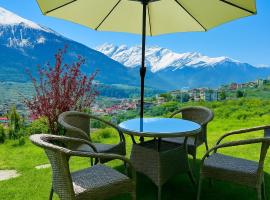Himalayan Crescent 2 Bedroom Luxury independent Villas Manali，位于马拉里的酒店