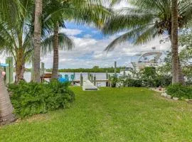 Family Fishing Trip! Jupiter Home with Dock, Hot Tub