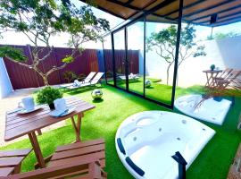 TinyHouse OASIS con Jacuzzi&Cenote&Piscina，位于德尔奇亚港的酒店
