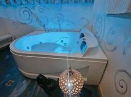 Suite Luxury Dafagi Jacuzzi privata&giardino 8 minuti da Bari