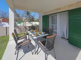 Nice Apartment In Privlaka