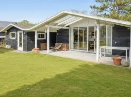 Gorgeous Home In Malling With Wifi