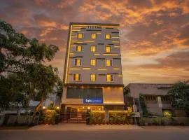 FabHotel Rr Grand - Next To Trendset Mall