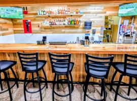 卡塔丁旅馆&套房，位于Millinocket的酒店